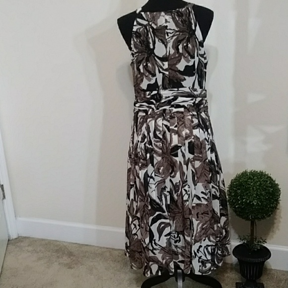 🌟HP🌟Jones Wear Sleeveless Dress - Picture 3 of 8